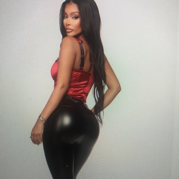 Hold on to my Love Bodysuit- Red- Fashion Nova - Picture 2 of 4